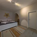 Luxury House California 1 Himarë