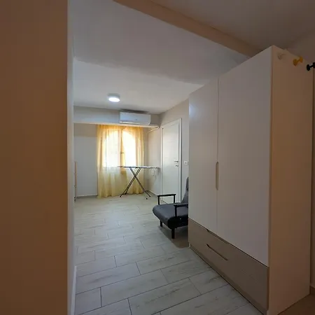 Luxury House California 1 Himare