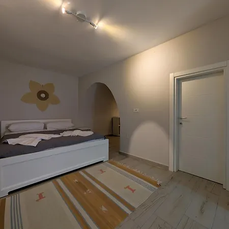 Luxury House California 1 Himare