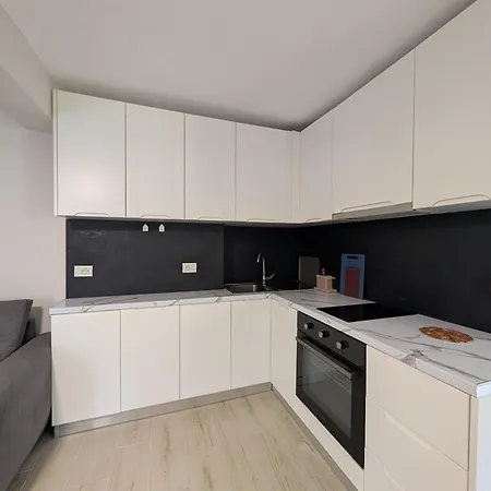 Апартаменты Luxury House California 1 *