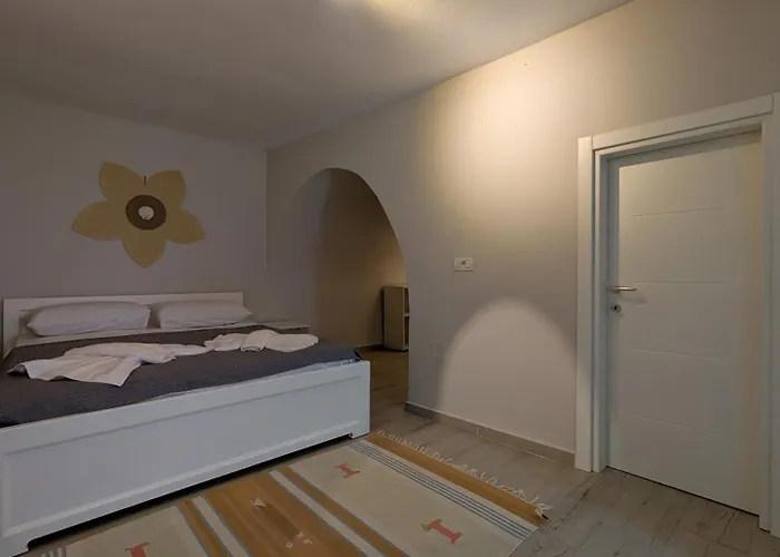 Luxury House California 1 Химара